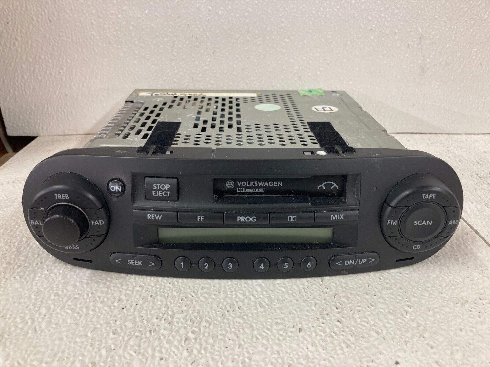 1C0035157E, Stereo Radio With Cassette Volkswagen genuine OEM part